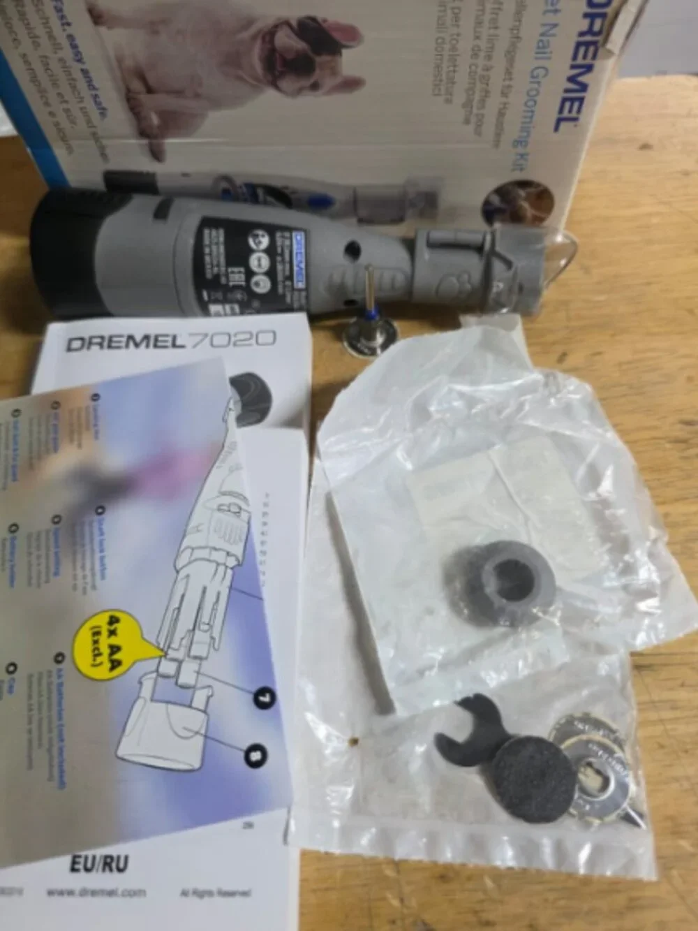 Dremel 7020-PGK Quiet Electric Pet Nail File Set with 4 Sanding Discs, Safe Alte